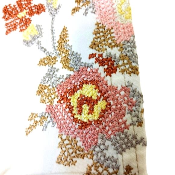 Y2K Capris Women's Sz 3 Ivory Cross Stitch Hand Enbroidered Floral Boho Festival - Picture 5 of 16